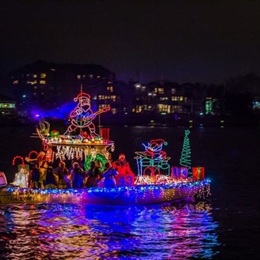 Annapolis, MD Holiday Market & Lighted Boat Parade