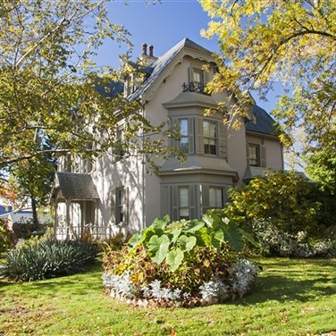 Connecticut: Yankee Charm 